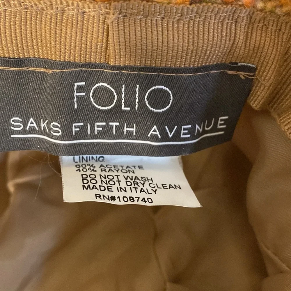 Saks Fifth avenue hat in good condition, gorgeous color - Picture 4 of 4